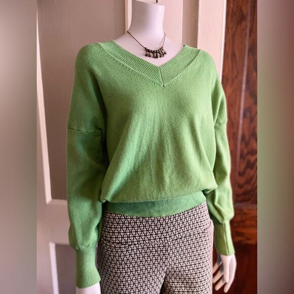 PHILOSOPHY Republic Clothing Green V-Neck Sweater sz M - Picture 1 of 9